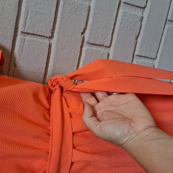 Rue 21 Coral Textured Ruffle Tie Romper. Size Small NWOT - Picture 3 of 9